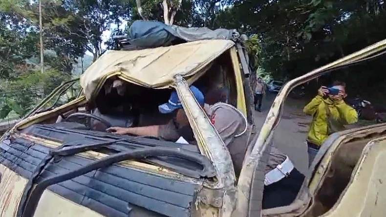 title Fakta Baru Kecelakaan Truk Peziarah Tewaskan 5 Orang di Saguling, Dishub: 8 Tahun Tak Uji KIR Fakta Baru Kecelakaan Truk Peziarah Tewaskan 5 Orang di Saguling, Dishub: 8 Tahun Tak Uji KIR