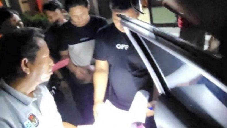 Komisioner KPU Padangsidimpuan Terjaring OTT Ditetapkan Tersangka, Langsung Ditahan