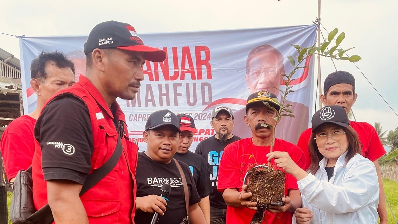 Hadiri Pesta Rakyat di Sukabumi, Deputi Inklusi TPN Ganjar-Mahfud Sosialisasikan Program untuk Petani