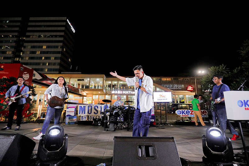 Base Jam Tampil Menghibur Pengunjung Anjungan Sarinah - Bagian 2