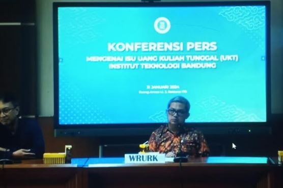 ITB Tetap Lanjutkan Bayar UKT via Pinjol meski Panen Kritikan, Ini Alasannya 