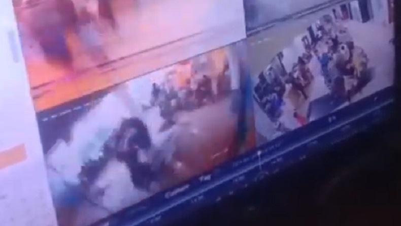 Ngeri Detik-Detik Ledakan di RS Semen Padang Terekam CCTV, Ada Percikan Api dari Plafon