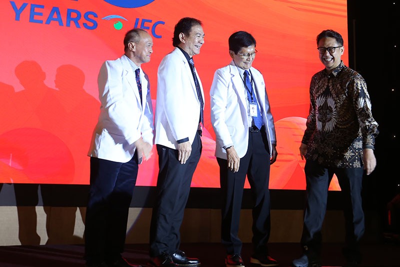 HUT ke-40, JEC Terus Melangkah Lebih Jauh Optimalkan Penglihatan dan Kualitas Hidup Masyarakat Indonesia - Bagian 2