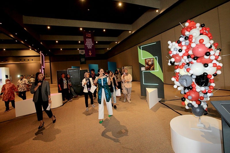 Pameran Seni Bercerita Perjalanan Pejuang Kanker dengan Tema ‘Close the Care Gap’ - Bagian 4