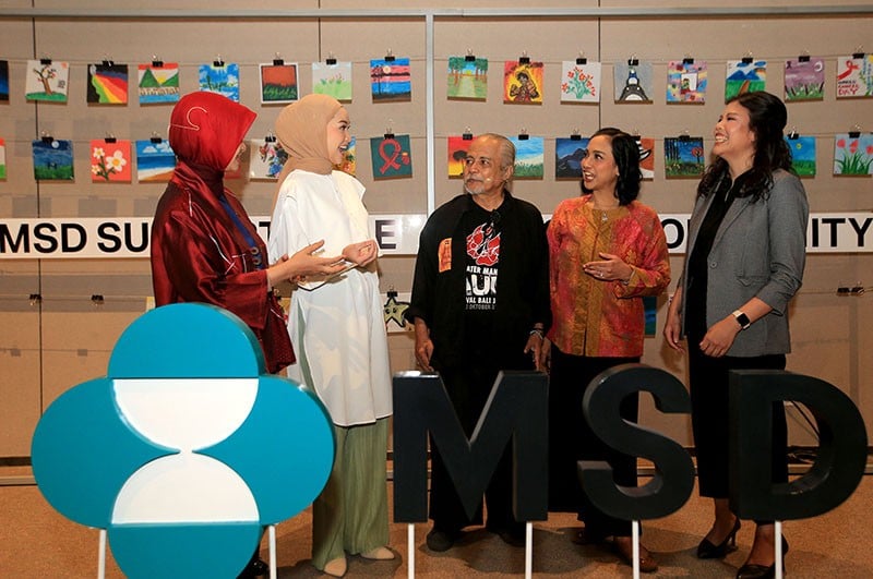 Pameran Seni Bercerita Perjalanan Pejuang Kanker dengan Tema ‘Close the Care Gap’ - Bagian 2