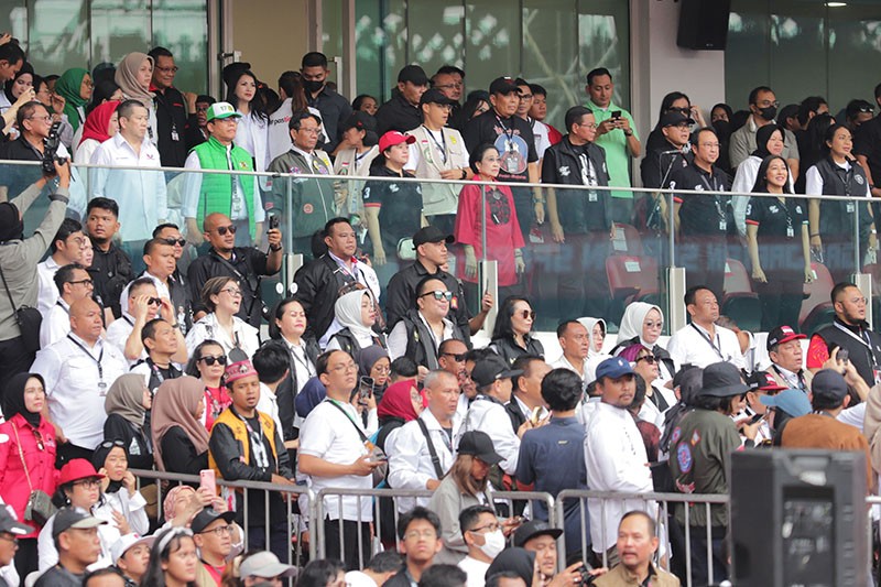 Momen HT bersama Ketum Parpol Pendukung Ganjar-Mahfud Salam 3 Jari - Bagian 4