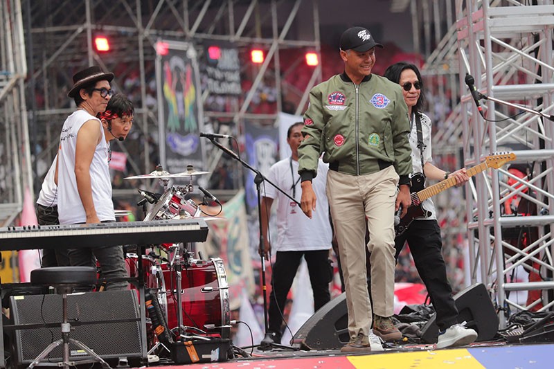 Foto-Foto Konser Salam Metal Ganjar-Mahfud di Stadion GBK - Bagian 3