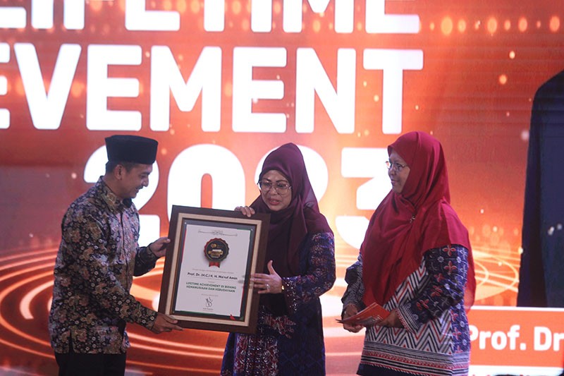 Rumah Zakat Targetkan 24 Persen Penerima Manfaat Program Ekonomi Keluar dari Kemiskinan di 2024 - Bagian 3