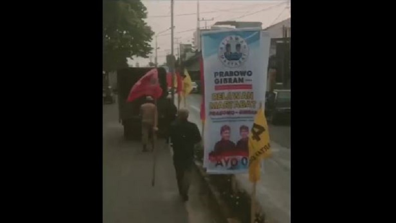 Viral Video Bendera PDIP Dicabuti Satpol PP di Dairi
