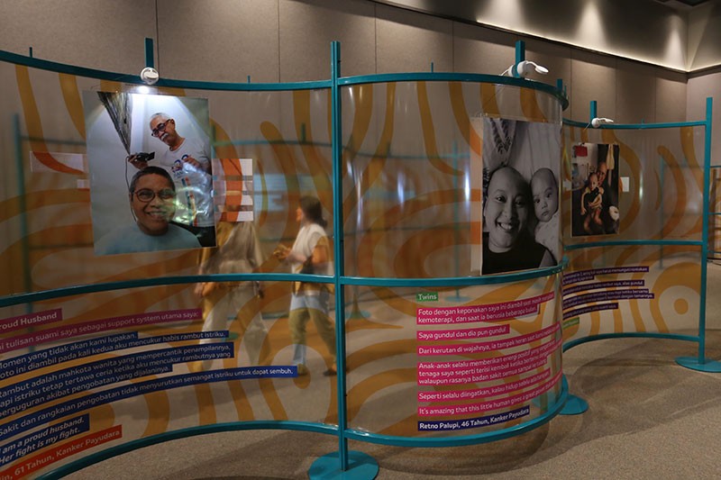 Menkes Kunjungi Pameran Karya Seni Penyintas Kanker yang Digelar MSD Indonesia dan YKI - Bagian 4