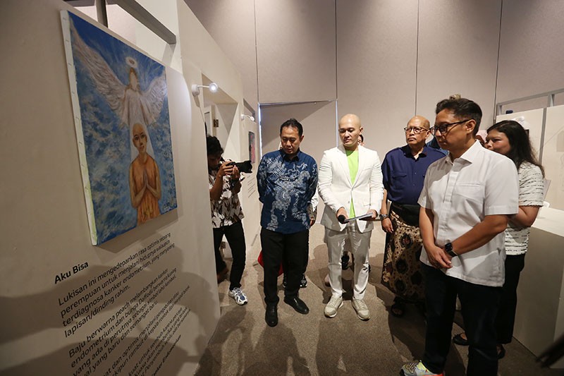 Menkes Kunjungi Pameran Karya Seni Penyintas Kanker yang Digelar MSD Indonesia dan YKI - Bagian 2
