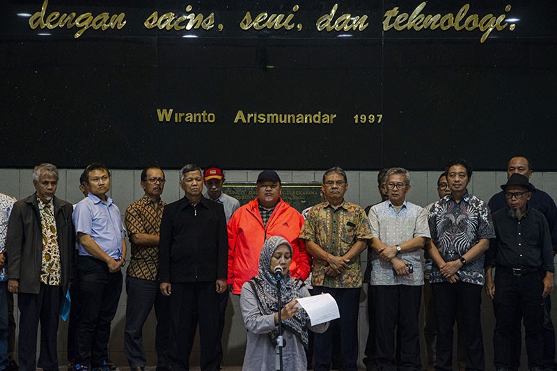 Guru Besar dan Dosen ITB Deklarasi Peduli Demokrasi Berintegritas - Bagian 1