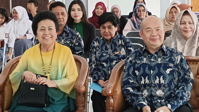 Ketua Forum FPK Jabar Ceu Popong Dukung Caleg DPR dari Perindo Djoni Toat 