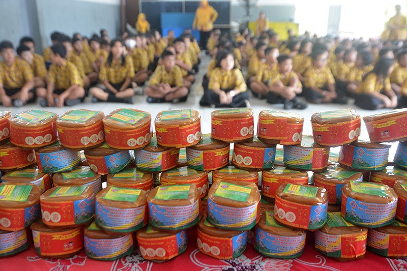Tradisi Bagi-Bagi Kue Keranjang Sambut Imlek di Sekolah Kuncup Melati Semarang - Bagian 3