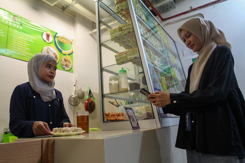 Pembayaran dengan QRIS di Merchant Bank Muamalat untuk Fasilitasi UMKM - Bagian 2