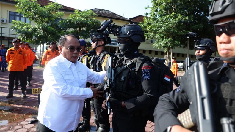 Pj Gubernur Sultra Pimpin Gelar Pasukan Pengamanan Pemilu 2024, Ingatkan 3 Hal Ini