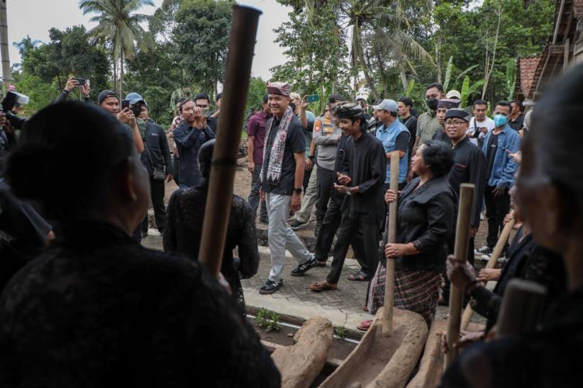 Blusukan ke Desa Adat Osing Banyuwangi, Ganjar Sampaikan Komitmen Perlindungan Masyarakat Adat - Bagian 4