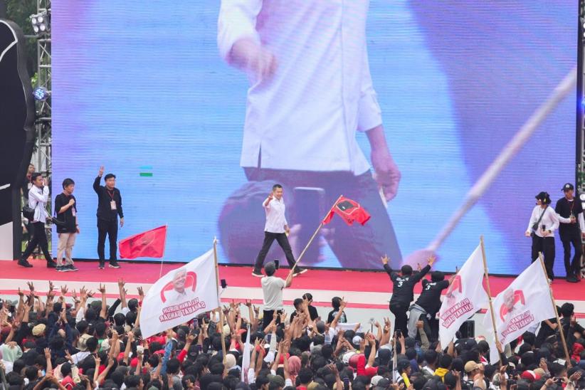 Totalitas Kampanyekan Ganjar-Mahfud, HT Hadiri Hajatan Rakyat di Banyuwangi - Bagian 6