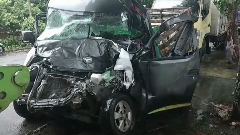 Kecelakaan Maut Di Barru Sulsel Pikap Tabrak Truk Lagi Parkir Tewaskan