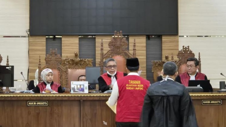 title Dituntut Pidana Mati, Andri Gustami Minta Diberi Kesempatan Hidup Lihat Istri dan Anak Dituntut Pidana Mati, Andri Gustami Minta Diberi Kesempatan Hidup Lihat Istri dan Anak