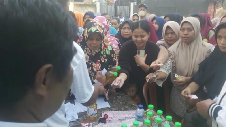 Ikut Antre Bazar Murah Perindo, Warga Ngamprah: Bagi Masyarakat Kecil Sangat Bermanfaat