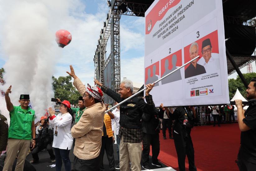 Pesan Ganjar Pranowo ke Warga Solo: Datang ke TPS, Coblos Nomor 3! - Bagian 3