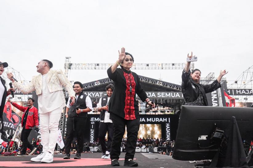 Momen Megawati dan King Nassar Mendadak Duet di Hajatan Rakyat Semarang - Bagian 4