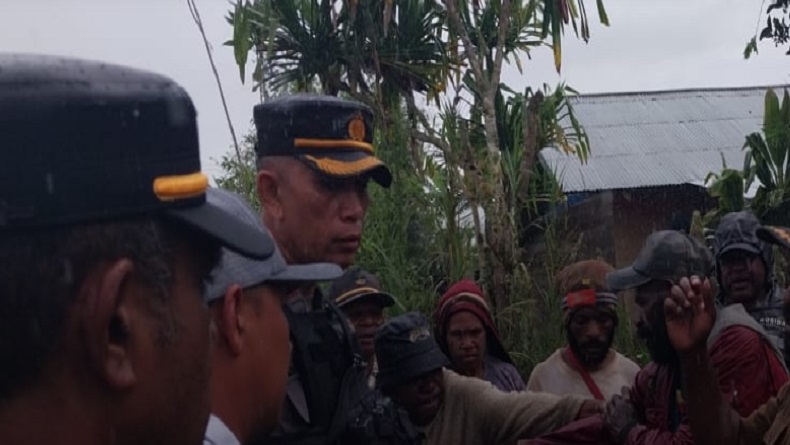 2 Polisi Diserang Sekelompok Orang saat Antar Makanan ke Personel Pengamanan TPS di Dogiyai