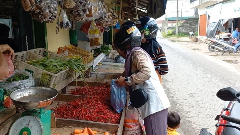 Harga Cabai di Pasar Mentok Bangka Barat Naik, Capai Rp90.000 per Kilogram