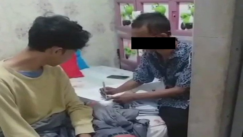 title Geger Petugas KPPS di Pandeglang Diduga Coblos Surat Suara Caleg Geger Petugas KPPS di Pandeglang Diduga Coblos Surat Suara Caleg