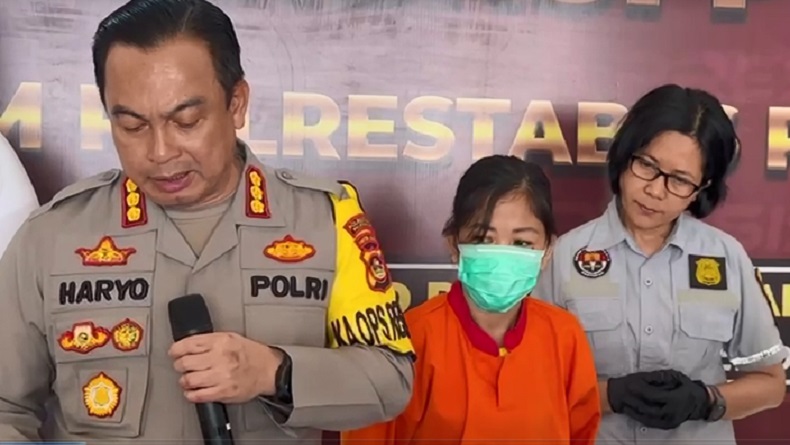 title Ngeri, Perempuan di Palembang Jadi Pencari Pembunuh Bayaran Habisi Warga Ngeri, Perempuan di Palembang Jadi Pencari Pembunuh Bayaran Habisi Warga
