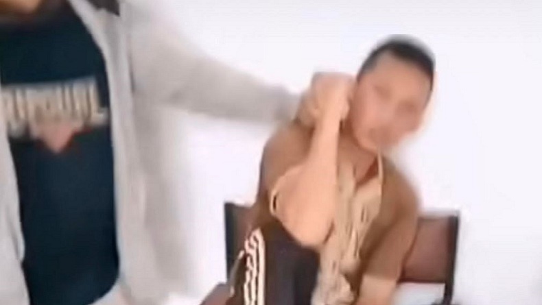 title Oknum Guru Tepergok Warga Cabuli Siswi SMP di Lorong Sekolah, Nyaris Diamuk Massa Oknum Guru Tepergok Warga Cabuli Siswi SMP di Lorong Sekolah, Nyaris Diamuk Massa