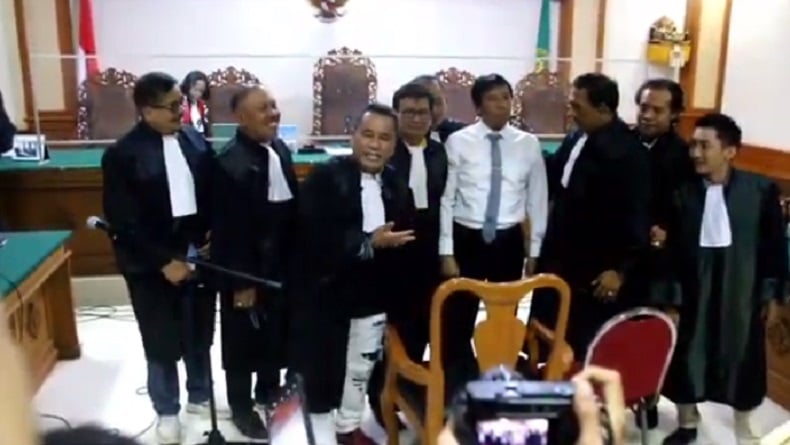 title Tok! Rektor Unud I Nyoman Gde Antara Divonis Bebas Kasus Dugaan Korupsi Dana SPI Tok! Rektor Unud I Nyoman Gde Antara Divonis Bebas Kasus Dugaan Korupsi Dana SPI