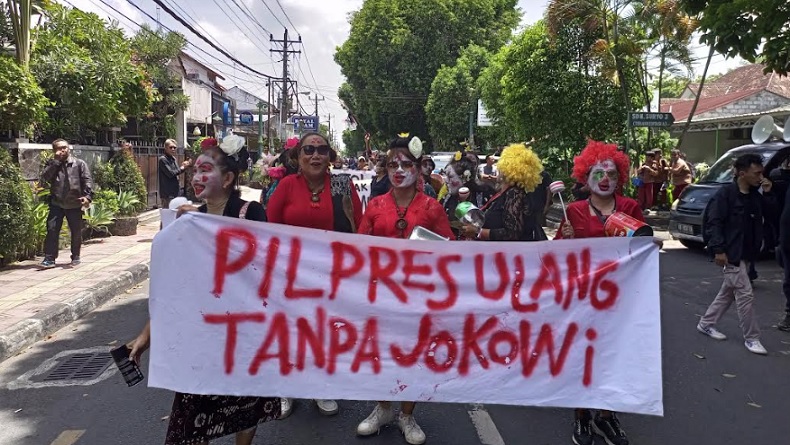 Demo Puluhan Warga Yogyakarta Minta Bawaslu Berani Tindak Kecurangan Pemilu 2024