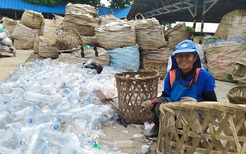 Berdayakan Para Pemulung Jadi Pelaku Industri Ekonomi Sirkular di Indonesia - Bagian 1