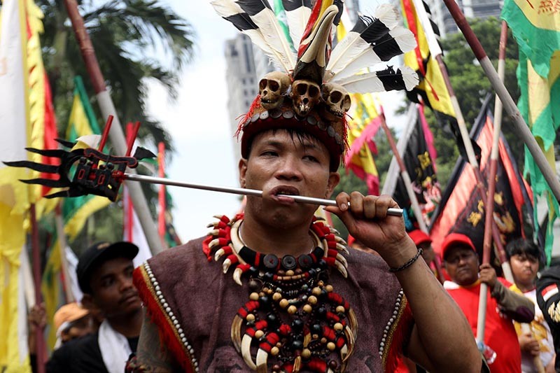 Ritual Tatung Membersihkan Roh Jahat dari Jalanan - Bagian 4