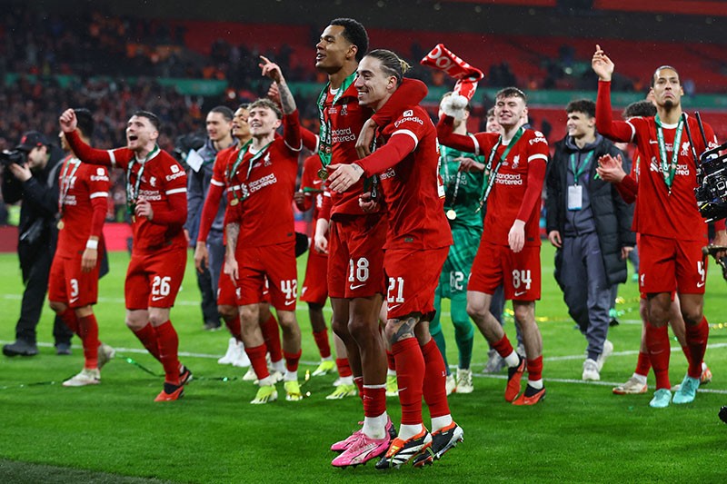 Liverpool Juara Carabao Cup, Netizen: Chelsea Dikalahkan Pemain Fresh Graduate - Bagian 4
