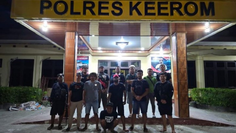 title Pria di Jayapura Aniaya Remaja hingga Tewas, Ditangkap saat Sembunyi di Keerom Pria di Jayapura Aniaya Remaja hingga Tewas, Ditangkap saat Sembunyi di Keerom