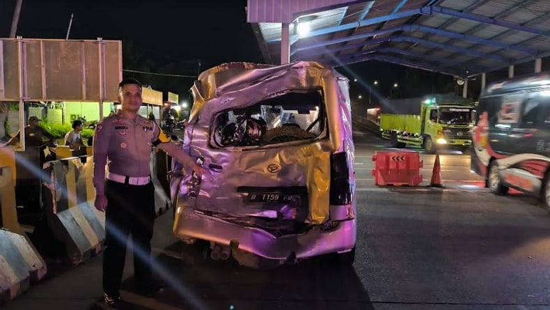 title Kecelakaan di Pelabuhan Bakauheni Tewaskan 1 Orang, Sopir Bus Jadi Tersangka Kecelakaan di Pelabuhan Bakauheni Tewaskan 1 Orang, Sopir Bus Jadi Tersangka