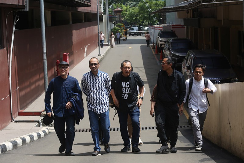 Polda Metro Jaya Dinilai Lamban Tangani Kasus Firli, Eks Pimpinan KPK Datangi Mabes Polri - Bagian 2