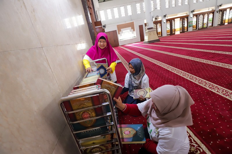 DMI Gelar Bersih-Bersih Masjid Sambut Ramadan - Bagian 3