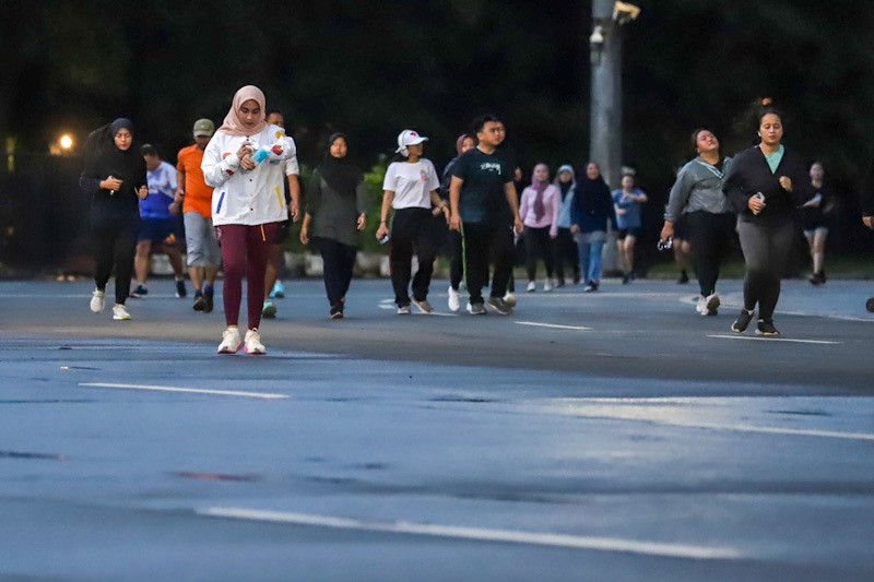 Gaya Hidup Warga Jakarta, Olahraga Malam di Kawasan GBK - Bagian 5