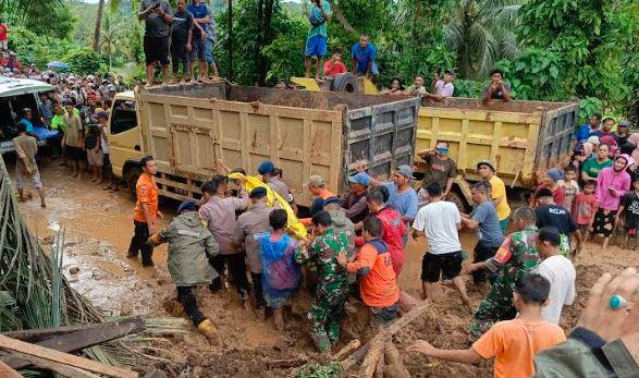 Update Korban Banjir Bandang Longsor Di Sumbar 30 Orang Tewas 6 Hilang