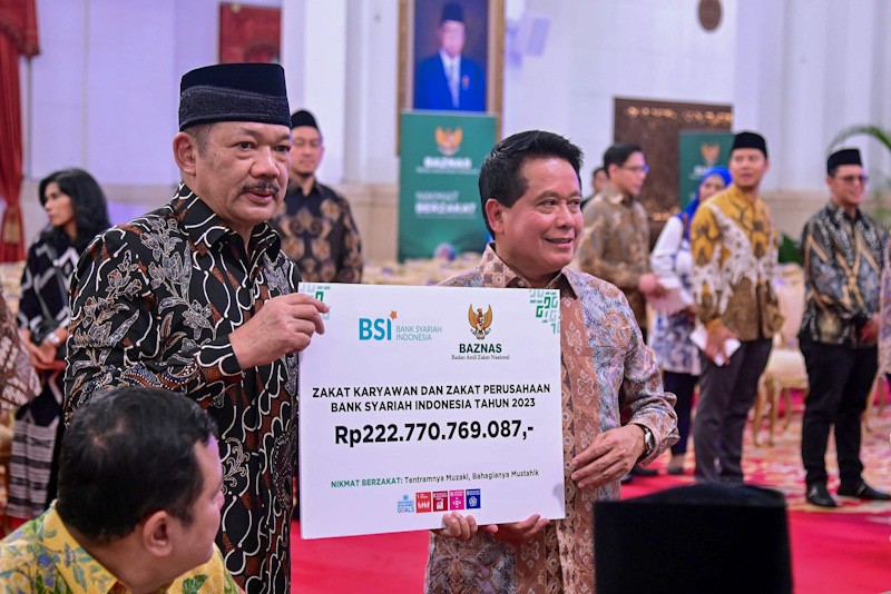 Perkuat Ekonomi Umat, BSI Serahkan Zakat Lebih dari Rp222 Miliar - Bagian 2