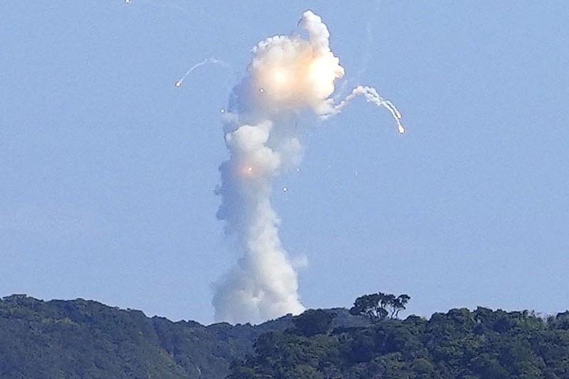 Roket Kairos Jepang Bawa Satelit Pemerintah Meledak setelah Peluncuran - Bagian 4