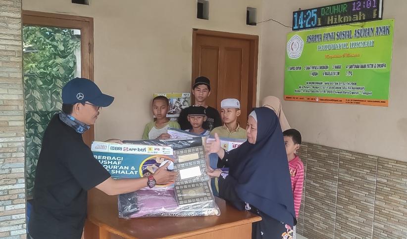Berbagi Alquran hingga Perlengkapan Salat di Bulan Suci Ramadan 1445 H - Bagian 5