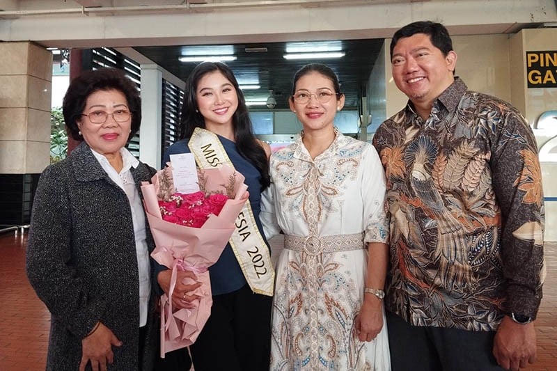 Audrey Vanessa Pulang ke Indonesia Usai Ikut Ajang Miss World 2024 - Bagian 2