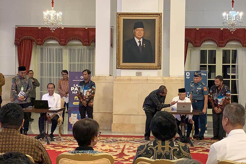 Momen Jokowi-Ma'ruf dan Para Menteri Lapor SPT Pajak - Bagian 1