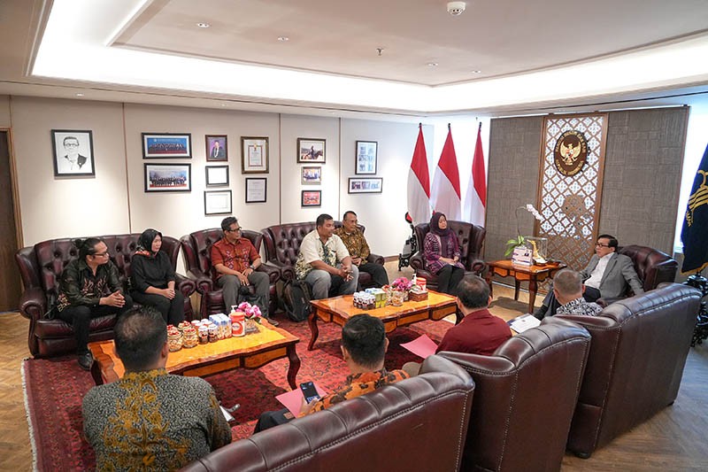 Menkumham Yassona Laoli Dukung Penuh Repatriasi Culture Heritage Milik Sultan HB II - Bagian 2