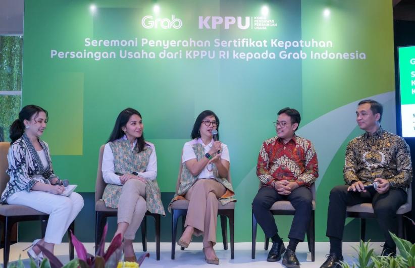 Penyerahan Sertifikat Penetapan Program Kepatuhan Persaingan Usaha dari KPPU - Bagian 3